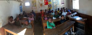 programme d'alphabétisation à Madagascar - GlobAlong