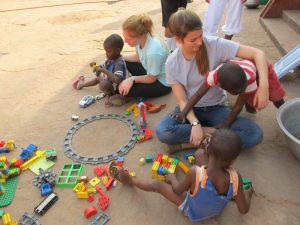 Bénévole en mission humanitaire à l'étranger