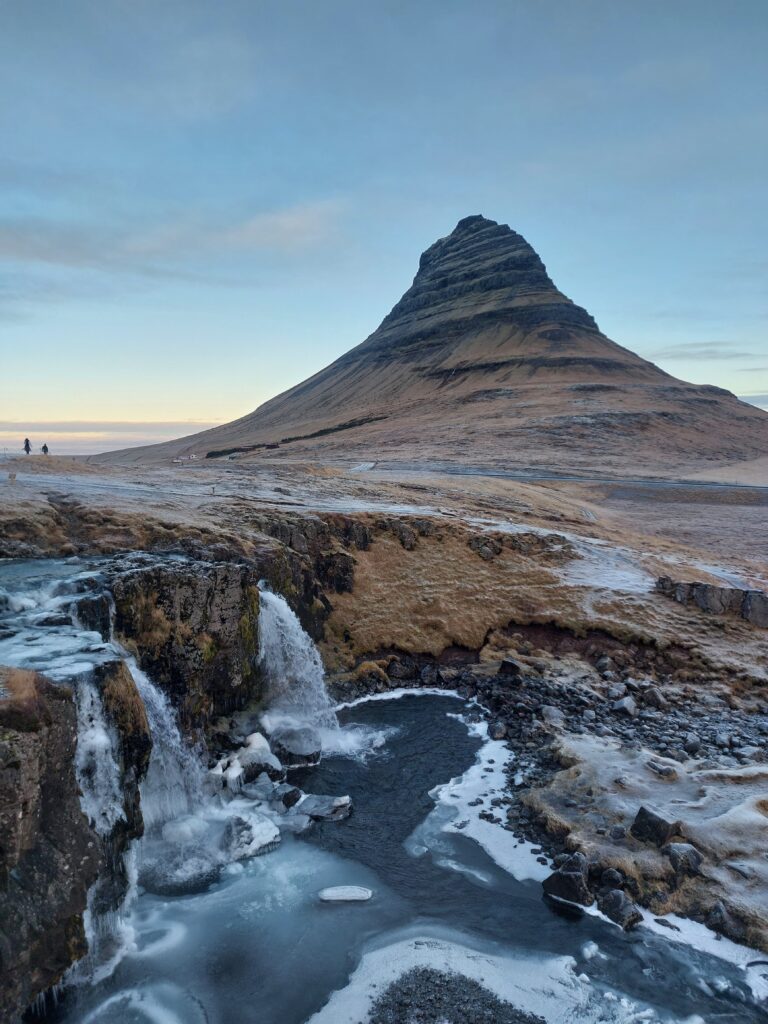 faire un stage ou bénévolat en Islande - magnifique paysage