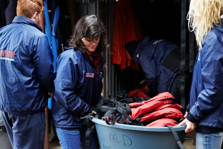mission animalière ou stage animalier - Bénévoles en mission marine