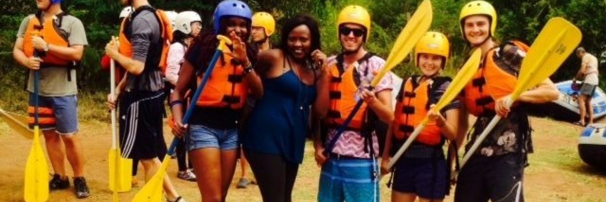 Stagiaire en rafting au Kenya