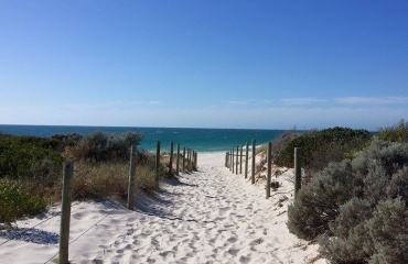 Plage de sable blanc en Australie