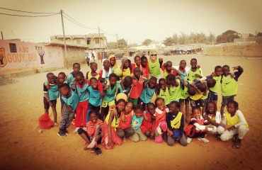 Mission humanitaire dans une école au Sénégal 