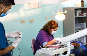 Dentiste en stage à l'étranger