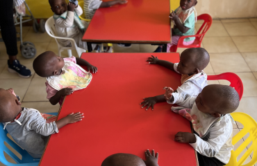 volontaire engagé dans un orphelinat à Nairobi