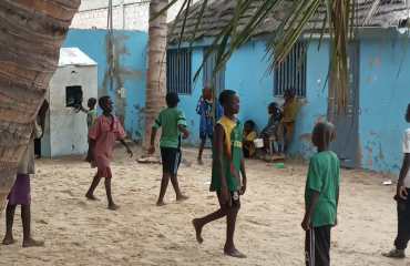 Bénévolat humanitaire avec les enfants talibés