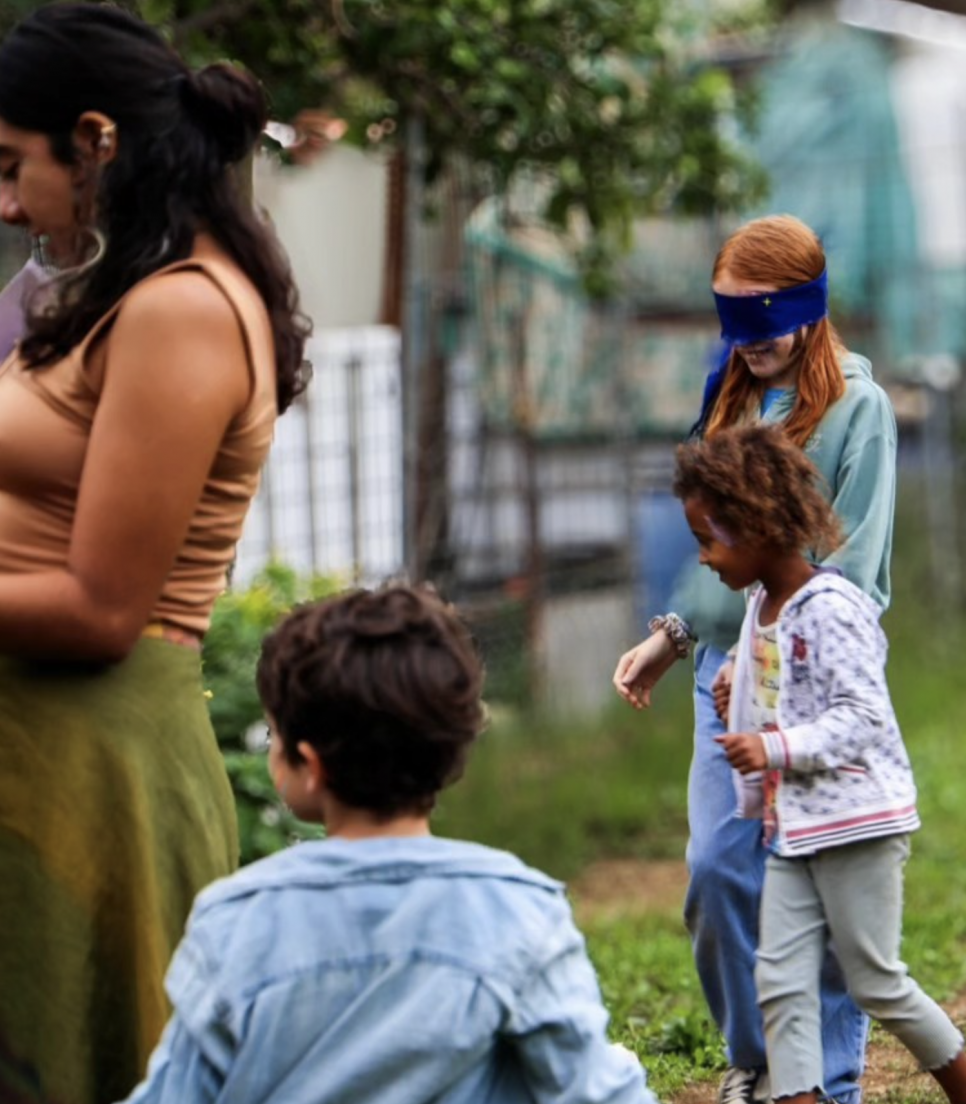Étudiants en cours d'espagnol en immersion totale lors de la mission humanitaire